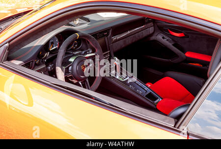 L'interno di un 2016 Porsche GT3 RS a Pittsburgh Gran Prix di Pittsburgh, in Pennsylvania, STATI UNITI D'AMERICA Foto Stock