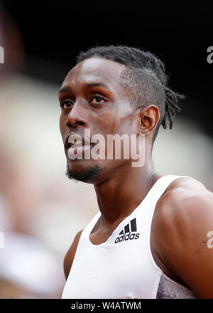 Lo stadio di Londra, Londra, Regno Unito. 21 Luglio, 2019. IAAF Muller anniversario giochi atletica; Miguwl Francesco di Gran Bretagna sembra fino al quadro di controllo dopo aver finito 2° in uomini 200m Credito: Azione Sport Plus/Alamy Live News Foto Stock