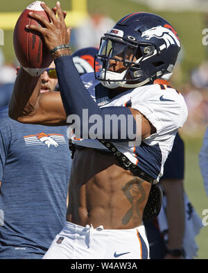 Englewood, Colorado, Stati Uniti d'America. 21 Luglio, 2019. Broncos WR COURTLAND SUTTON catture un pass durante il 4° giorno di Training Camp a UC Centro Salute domenica mattina. Credito: Hector Acevedo/ZUMA filo/Alamy Live News Foto Stock