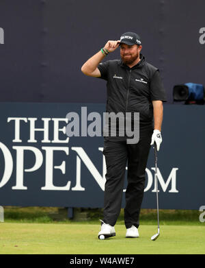 Royal Portrush, UK. 21 Luglio, 2019. Il 148th Open Golf Championship, Royal Portrush, final round; Shane Lowry (IRE) riconosce gli applausi dai tifosi sulle tribune sul primo tee Credit: Azione Plus immagini di sport/Alamy Live News Foto Stock