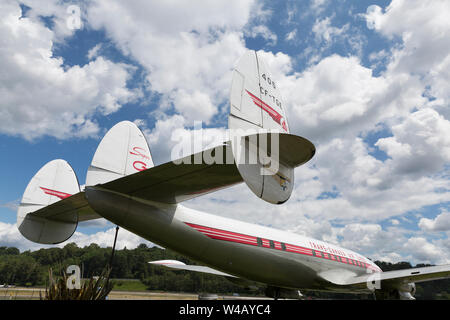 Lockheed 049 G Super Constellation 'Super G' in mostra presso il Museo del Volo a Seattle, Washington, il 18 luglio 2019. Questa costellazione (CF-TGE) e Foto Stock