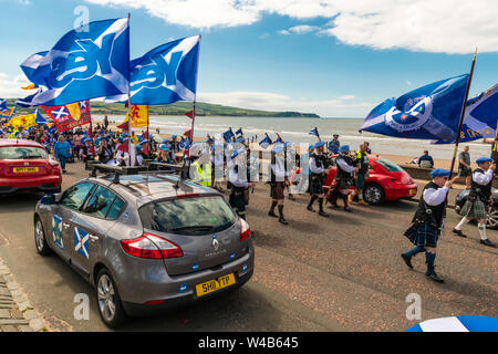 Ayr, tutti sotto uno striscione indipendenza marzo - 2019 Foto Stock