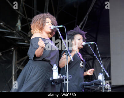 James Morrison esibirsi sul palco principale del giorno 1 del OnBlackheath Music Festival 2019 Foto Stock