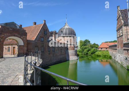 Hillerod, Danimarca - 28 Giugno 2019: il castello di Frederiksborg a Hillerod sulla Danimarca Foto Stock