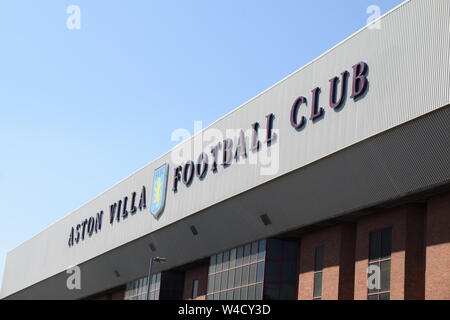 Aston Villa Stadium il Badge Birmingham REGNO UNITO Foto Stock