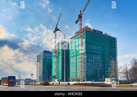 Varsavia, Polonia - Marzo 05, 2017: Stazione Ferroviaria Ovest PKP Warszawa Zachodnia è in costruzione la proprietà di Varsavia nel distretto di Ochota Juruzalimskie Foto Stock
