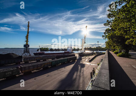 Vyborg, Russia, luglio 03, 2019: porto affacciato sul golfo di Vyborg Foto Stock