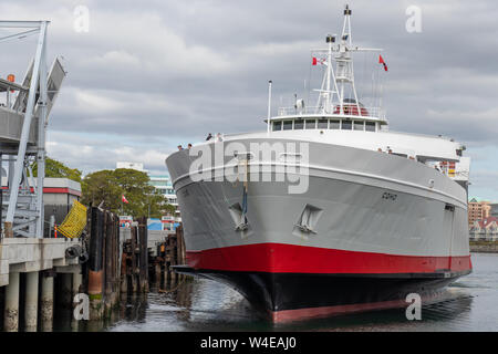 MV Coho passeggeri e traghetto veicolare visto attracco al suo porto nel centro di Victoria, BC. Foto Stock