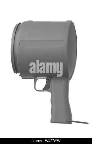 Torcia con un grande riflettore close up su uno sfondo bianco. grandi mano-potente lanterna isolati su sfondo bianco. Foto Stock