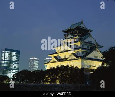 Giappone, Honshu, Osaka, il Castello di Osaka Foto Stock