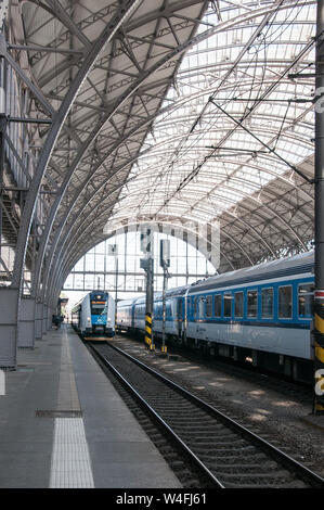 Nei dintorni di Praga - La Stazione Ferroviaria principale Foto Stock