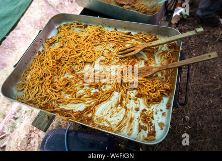 Deliziosa resti di spaghetti alla chitarra con sugo di carne Foto Stock