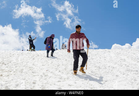 Gulmarg Gondola Fase 2 / Apharwat picco, Gulmarg, Jammu e Kashmir India Foto Stock