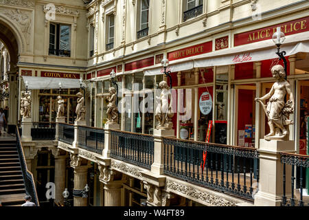 Il passaggio Pommeray area dello shopping nella città di Nantes, Loire Atlantique, Pays de la Loire, Francia Foto Stock