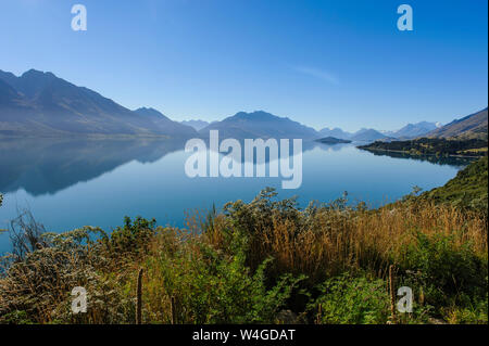 Lago Wakaipu, intorno a Queenstown, Isola del Sud, Nuova Zelanda