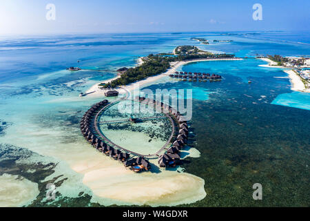 Veduta aerea Olhuveli e Bodufinolhu con Fun Island Resort, South Male Atoll, Maldive Foto Stock