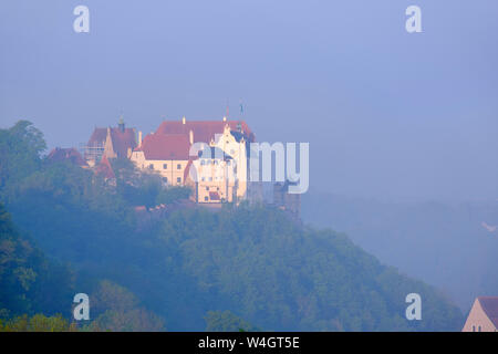 Castello Trausnitz presso sunrise visto da Carossahoehe, Landshut, Baviera, Germania Foto Stock