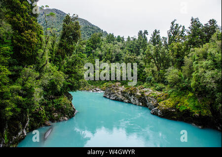 L'acqua turchese in Hokitika Gorge, Isola del Sud, Nuova Zelanda Foto Stock