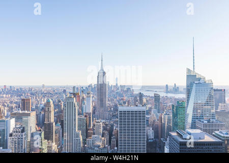 Skyline al blue ora, Manhattan, New York City, Stati Uniti d'America Foto Stock