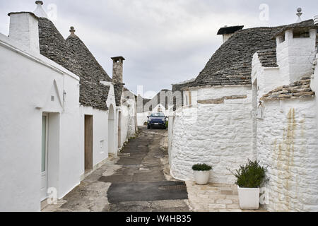 Medievale case trulli di Alberobello città in Italia Foto Stock