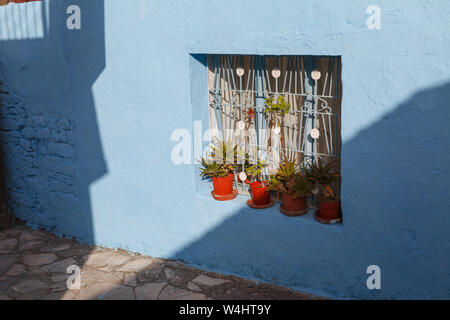 Bella vista sulla strada nel pittoresco villaggio Laneia (Lania), Cipro Foto Stock