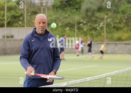 Trevor ottava a Donaghadee Tennis Club, County Down, martedì 2 luglio 2019. (Foto di Paolo McErlane per il Belfast Telegraph) Foto Stock