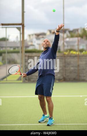 Trevor ottava a Donaghadee Tennis Club, County Down, martedì 2 luglio 2019. (Foto di Paolo McErlane per il Belfast Telegraph) Foto Stock