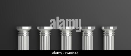 Cinque colonne, argento greco antico pilastri metà contro il muro nero sfondo, banner, copia dello spazio. 3d illustrazione Foto Stock