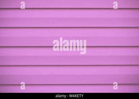 Hot pink striped recinto. Affacciata alla superficie, texture di legno. Sfondo di rivestimento. Configurazione astratta del tavolato di legno. Decorativo telaio viola nelle linee fo Foto Stock