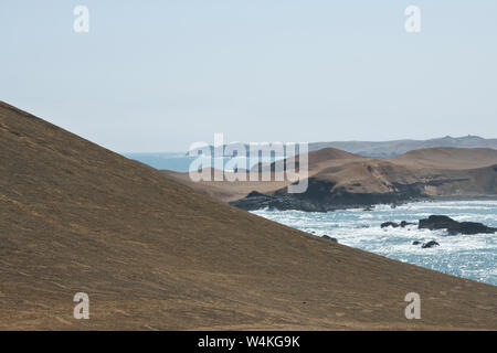 Picnic,guidato 4x4,viaggio viaggio,costa peruviana a nord di Lima,dune,ventoso è stato,corrente di humbolt,uccelli,Perù,America del Sud Foto Stock