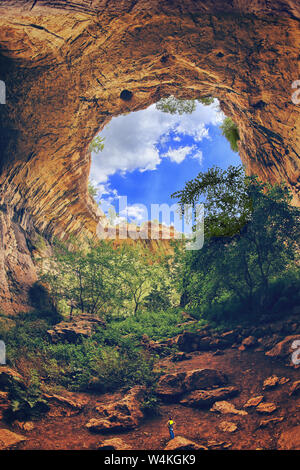 Occhio di Dio Grotta Grotta Prohodna, Bulgaria Foto Stock