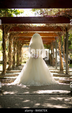 Sposa e il bouquet nuziale Foto Stock