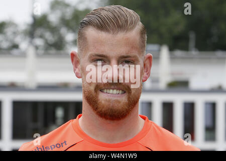 16 luglio 2019, della Renania settentrionale-Vestfalia, Colonia: Calcio, Bundesliga: 1 FC Colonia sessione di foto per la stagione 2019/20. Player Timo avvisatore acustico. Foto: Foto Unger/dpa Foto Stock