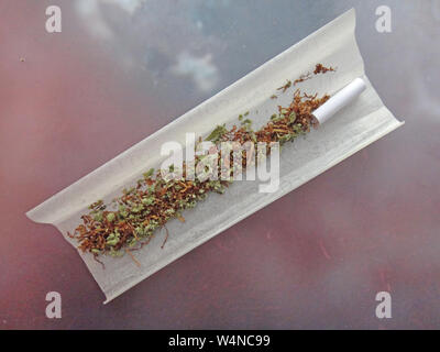 Sigaretta medica limone comune haze Cannabis sfondo macro arte stampe di alta qualità prodotti cinquanta megapixel Foto Stock