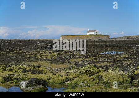 St Cwyfan Chiesa, Aberffraw, Anglesey, Galles, Regno Unito Foto Stock