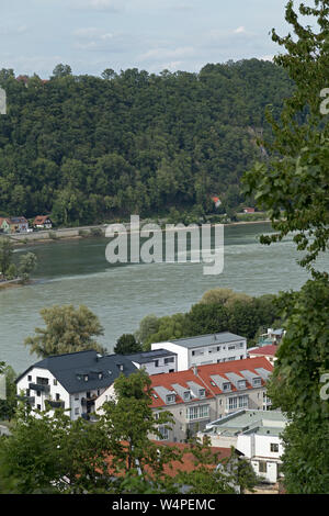 Dreiflüsseeck (tre fiumi angolo), incrocio di Ilz, Danubio e Inn, Passau, Bassa Baviera, Germania Foto Stock