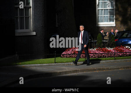 Londra, Regno Unito. Il 24 luglio, 2019. La Gran Bretagna è Segretario Brexit Stephen Barclay arriva al 10 di Downing Street a Londra, Gran Bretagna, il 24 luglio 2019. Il nuovo Primo Ministro britannico Boris Johnson chiamato la prima del suo nuovo banco anteriore ministri mercoledì notte. (Foto di Alberto Pezzali/Xinhua) Credito: Xinhua/Alamy Live News Foto Stock