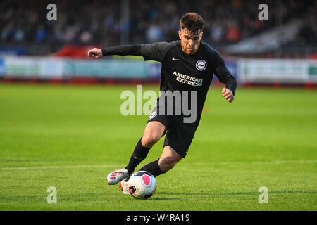 19 luglio 2019, Broadfield Stadium, Crawley, Inghilterra; Pre-Season friendly, Crawley Town vs Brighton : Aaron Connolly di Brighton Credito: Phil Westlake/News immagini English Football League immagini sono soggette a licenza DataCo Foto Stock