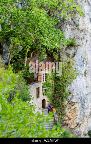 Troglodite eremo di Saint-Antoine in Galamus Gorges vicino a Saint-Paul-de-Fenouillet (sud della Francia), tra il "Pays Catalan" e "Paga Cath Foto Stock