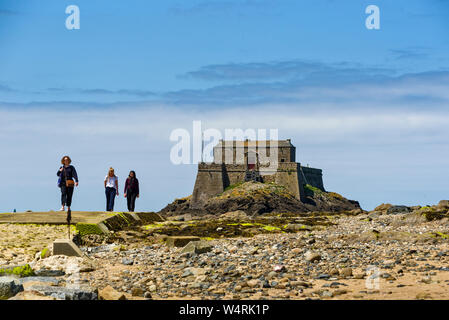 Fort sull isola Petit essere costruito nel XVII secolo e progettato per proteggere la città di Saint-Malo, Bretagna Francia Foto Stock