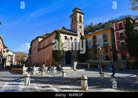 Chiesa di San Gil y Santa Ana, Granada, Andalusia, Spagna Foto Stock