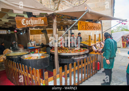 Medievale del mercato delle pulci. Oropesa Toledo Provincia, Castilla La Mancha, in Spagna. Foto Stock