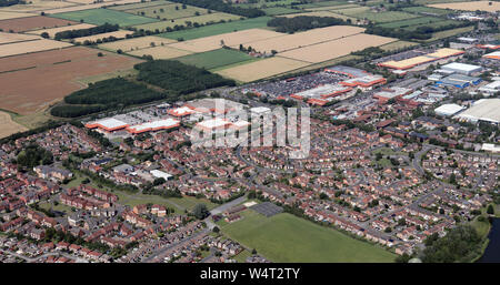 Vista aerea di Clifton Moor zona a nord di York vista da Rawcliffe, North Yorkshire, Regno Unito Foto Stock
