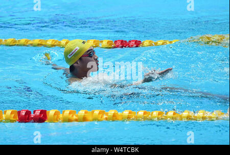 Gwangju, Corea del Sud. Xxv Luglio, 2019. Xu Jiayu della Cina si riscalda prima dell'evento di nuoto a Gwangju 2019 Campionati del Mondo di nuoto FINA a Gwangju, Corea del Sud, 25 luglio 2019. Credito: Tao Xiyi/Xinhua/Alamy Live News Foto Stock
