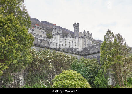 Viaggio in Irlanda (Maggio 19-29 2019) Kylemore Abbey in Connemara, Irlanda Foto Stock