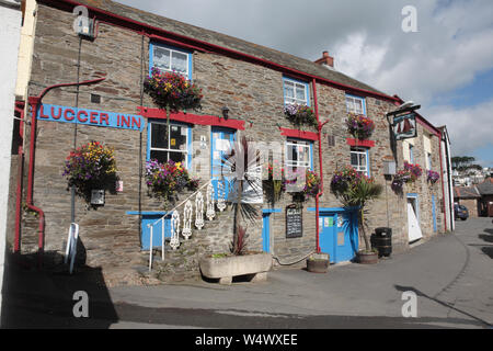 Il trabaccolo Inn, Quay, Polruan, Cornwall, Regno Unito Foto Stock