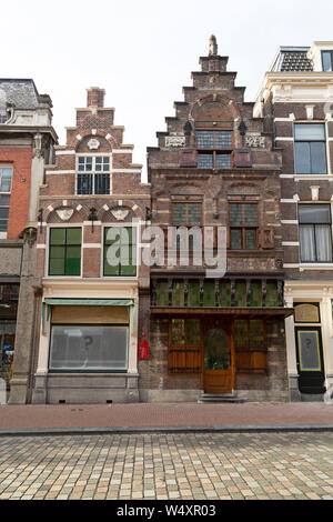 Dutch Golden Age case di Dordrecht, Paesi Bassi, Dordrecht è un'isola città e la città più antica in Olanda. Foto Stock