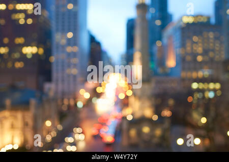 Defocalizzata colpo di Chicago di notte. Foto Stock