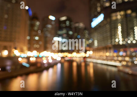 Defocalizzata colpo di Chicago di notte. Foto Stock