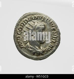 Antoninianus, sconosciuto, Roma, Lazio, l'Italia, 238, argento o bronzo argentato), 0,0037 kg (0.0082 lb Foto Stock